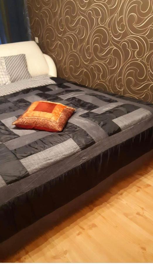 Riia 10, 2-Bedroom Apartment - 2 Big Beds 1 Extra Bed-Parking Free 타르투 외부 사진