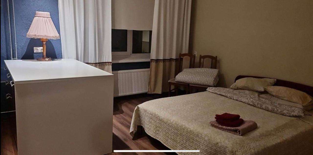 Riia 10, 2-Bedroom Apartment - 2 Big Beds 1 Extra Bed-Parking Free 타르투 외부 사진
