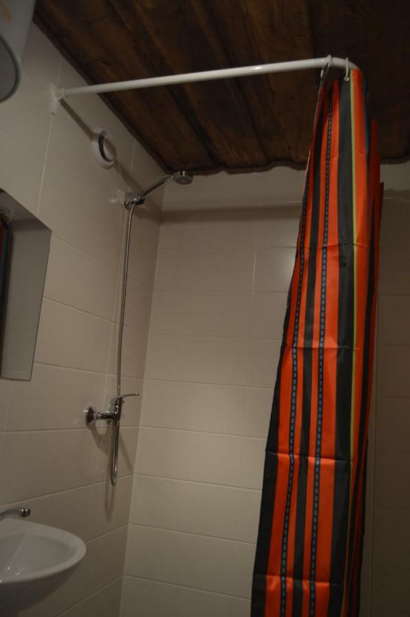 Riia 10, 2-Bedroom Apartment - 2 Big Beds 1 Extra Bed-Parking Free 타르투 외부 사진