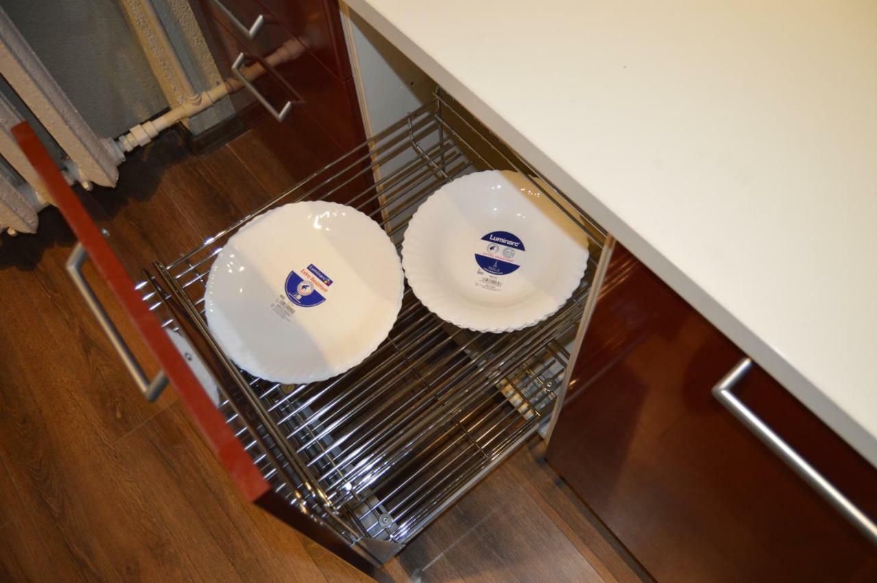 Riia 10, 2-Bedroom Apartment - 2 Big Beds 1 Extra Bed-Parking Free 타르투 외부 사진